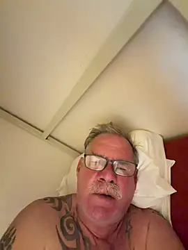 Caesar Baxter online show from 25, 7, 2026