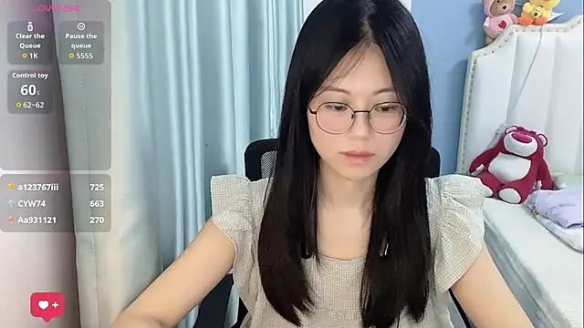Snapshot of Luna-666 chatting on 17, 5, 2026 Luna-666 online show from 17, 5, 2026