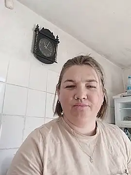 MiyaOlliver online show from 19, 6, 2026