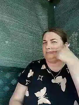 MiyaOlliver online show from 24, 6, 2026