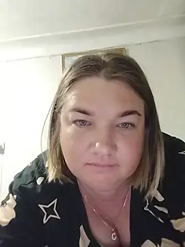 MiyaOlliver online show from 26, 7, 2026