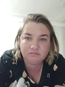 MiyaOlliver online show from 27, 7, 2026
