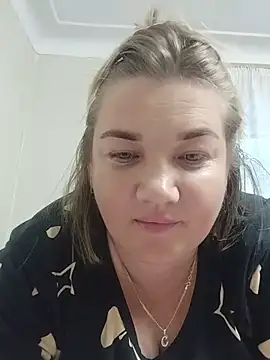 MiyaOlliver online show from 3, 8, 2026