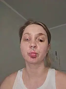 ooopsitscandy online show from 13, 5, 2026