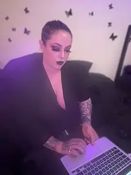 tacyeannxo online show from 24, 7, 2026