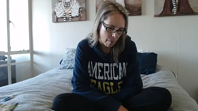 blondiesin50 online show from 5, 7, 2026