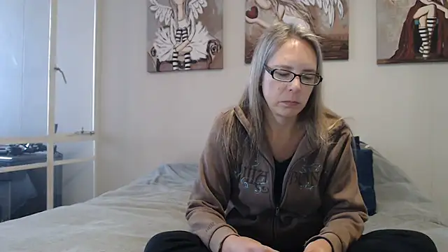blondiesin50 online show from 6, 7, 2026