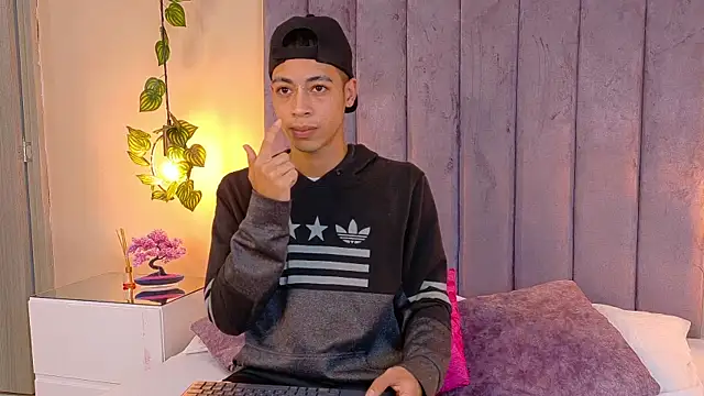 Snapshot of Liam__Mercury chatting on 5, 5, 2026 Liam Mercury online show from 5, 5, 2026