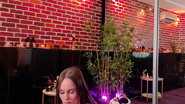 HannahIsabellee online show from 1, 5, 2026