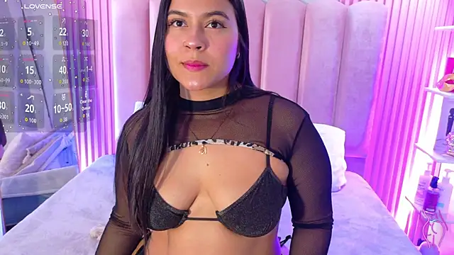 RenataPeach online show from 27, 7, 2026