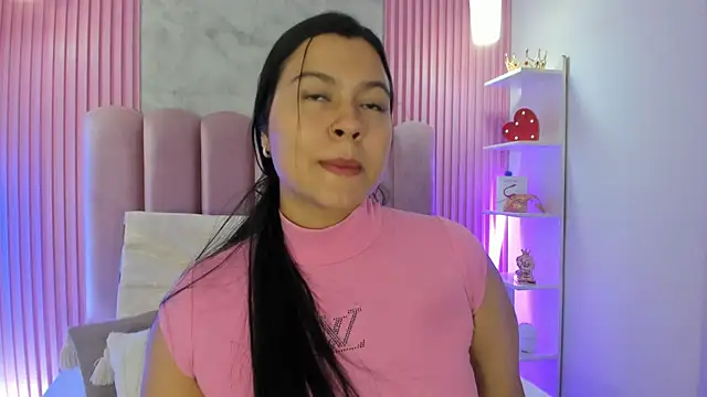 RenataPeach online show from 3, 8, 2026