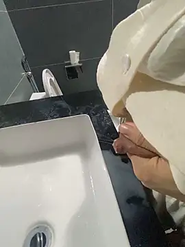 couple mei online show from 29, 4, 2026