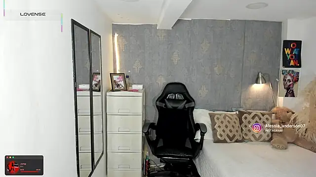 alessia anderson online show from 19, 9, 2025