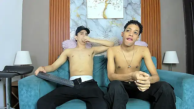 LOVE GUYS1 online show from 7, 5, 2026