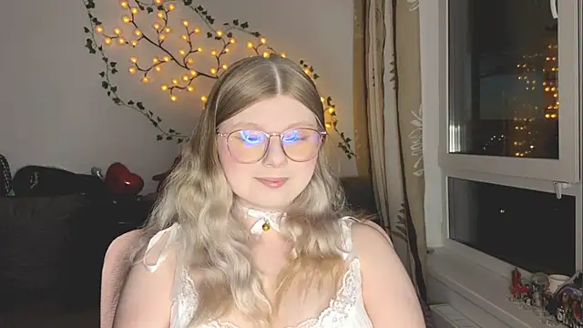YukiBlush online show from 25, 6, 2026
