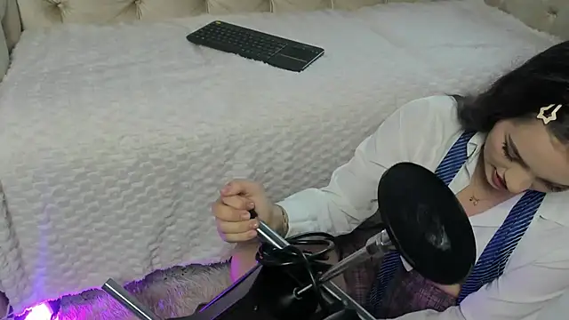 Snapshot of Megann_Rousee chatting on 3, 6, 2026 Megann Rousee online show from 3, 6, 2026