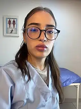 Sweet Milaa1 online show from 13, 5, 2026