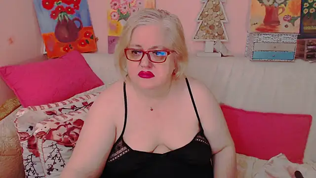 Snapshot of Maturelove_xxx chatting on 19, 6, 2026 Maturelove xxx online show from 19, 6, 2026