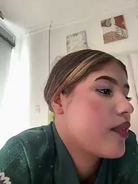 Zoe rousse01 online show from 3, 7, 2026