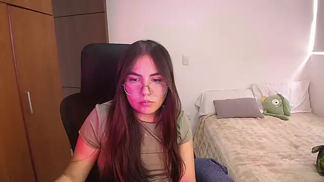 abbyyandmaxx online show from 31, 7, 2026