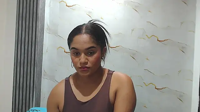 Liaa cams online show from 1, 6, 2026