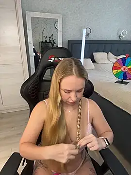Kitty-Kelsi online show from 5, 5, 2026