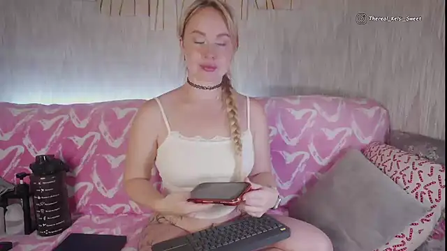 Kitty-Kelsi online show from 14, 7, 2026