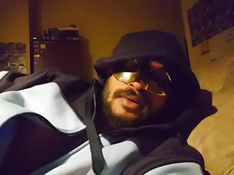 Snapshot of Sudda-ThatsMe chatting on 14, 6, 2026 Sudda-ThatsMe online show from 14, 6, 2026