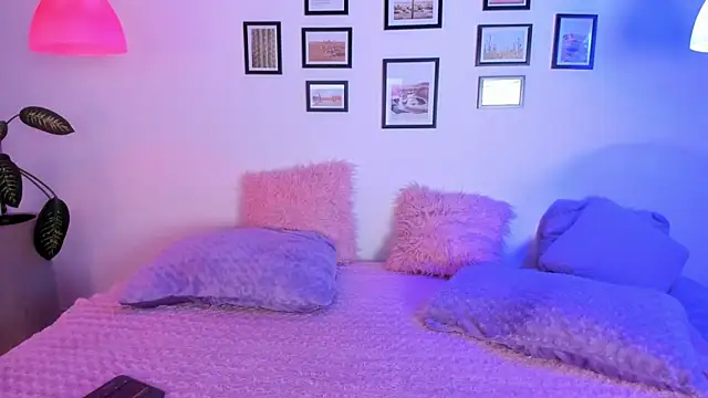 Kendaall sweet online show from 10, 6, 2026