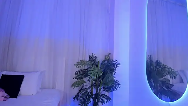trixxie 18 online show from 9, 7, 2026
