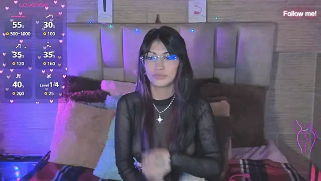 mia smoke  online show from 25, 6, 2026
