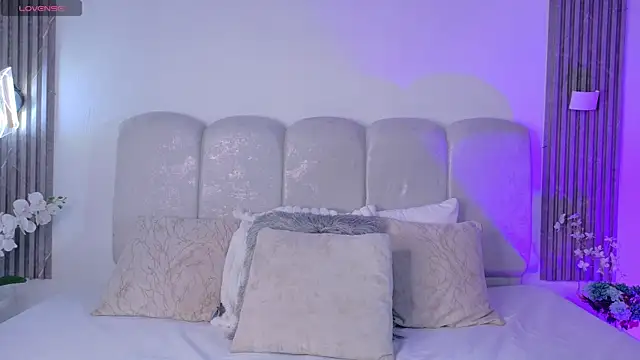 ScarlettVelvet online show from 26, 6, 2026