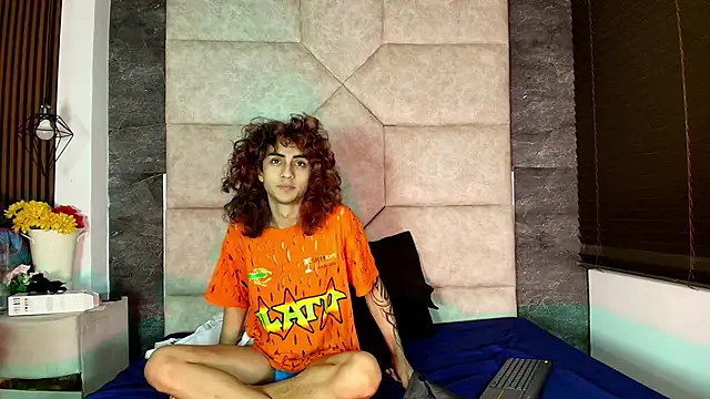 Divine      online show from 30, 5, 2026