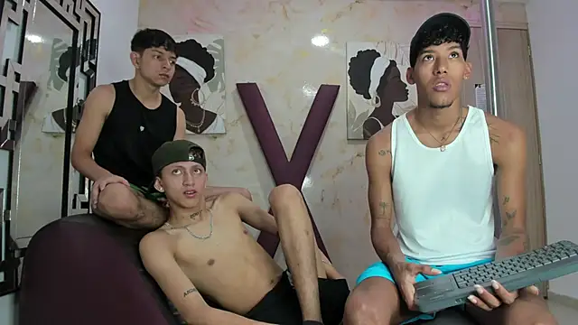 RED BOYS XXX online show from 9, 5, 2026