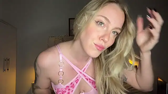 Snapshot of sweetemma_x chatting on 10, 5, 2026 sweetemma x online show from 10, 5, 2026
