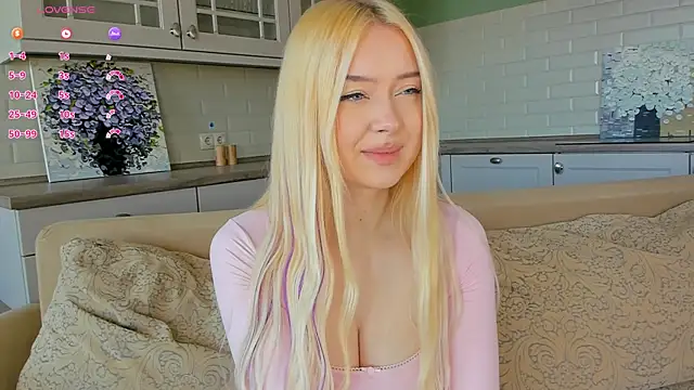 Chanelbayerr online show from 26, 6, 2026