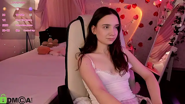 Snapshot of Elvienne chatting on 22, 6, 2026 Elvienne online show from 22, 6, 2026