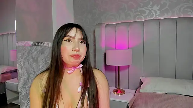 Snapshot of MadeleynRose chatting on 15, 7, 2026 MadeleynRose online show from 15, 7, 2026