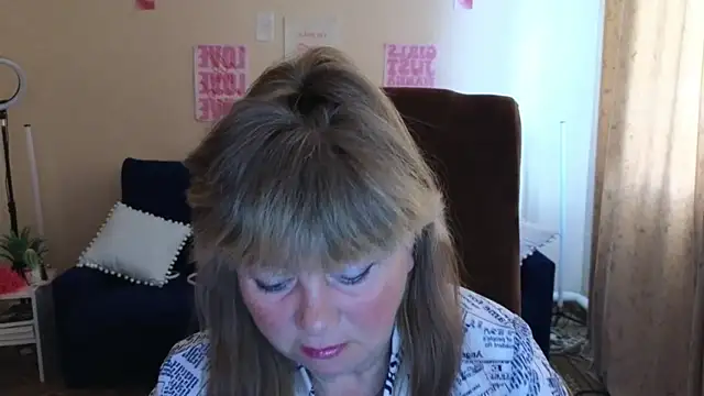 Melania Cook online show from 7, 6, 2026