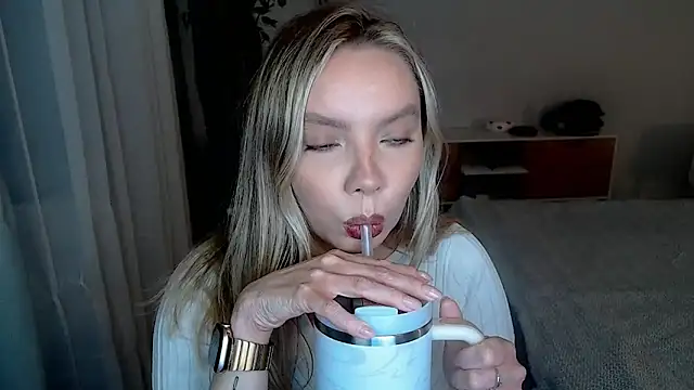 PolinaXXXXXJones online show from 4, 6, 2026