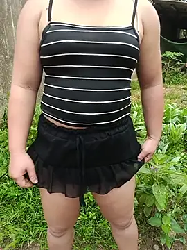 Lily Henry online show from 11, 7, 2026