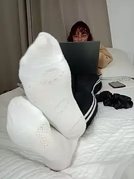 Ari vibesX online show from 8, 6, 2026