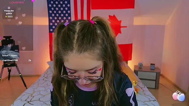 selenamils online show from 16, 6, 2026