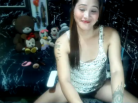 Snapshot of expensivecandy69 chatting on 3, 6, 2026 expensivecandy69 online show from 3, 6, 2026