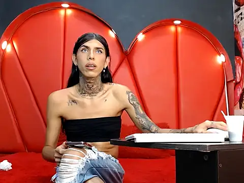 Snapshot of sharon_allan77 chatting on 19, 5, 2026 sharon allan77 online show from 19, 5, 2026
