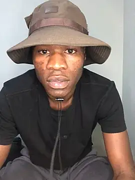 Snapshot of thandolezwe1 chatting on 19, 6, 2026 thandolezwe1 online show from 19, 6, 2026
