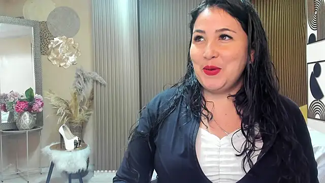 BBWLuxuryMuse online show from 25, 5, 2026