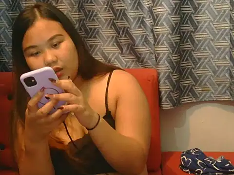 hotchickgirl online show from 3, 6, 2026