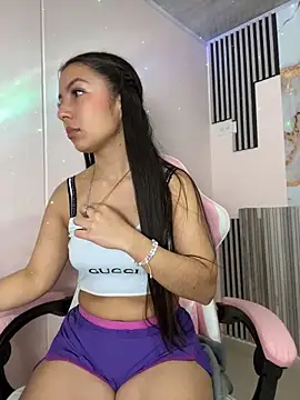 Julieth ec online show from 12, 5, 2026