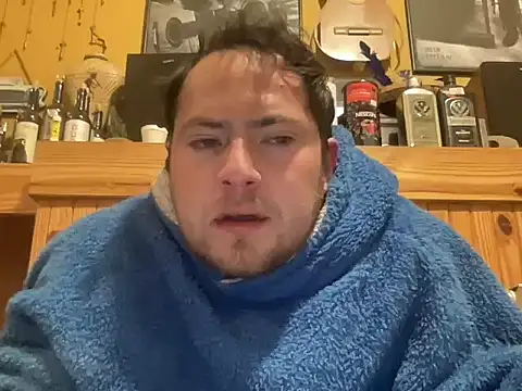 Snapshot of alecsgzz chatting on 3, 6, 2026 alecsgzz online show from 3, 6, 2026
